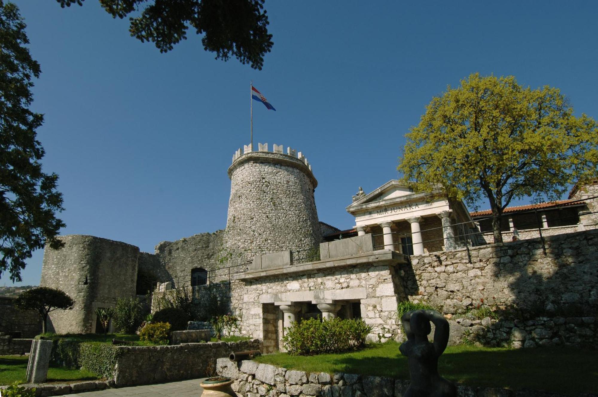 Grand Hotel Bonavia Rijeka Luaran gambar
