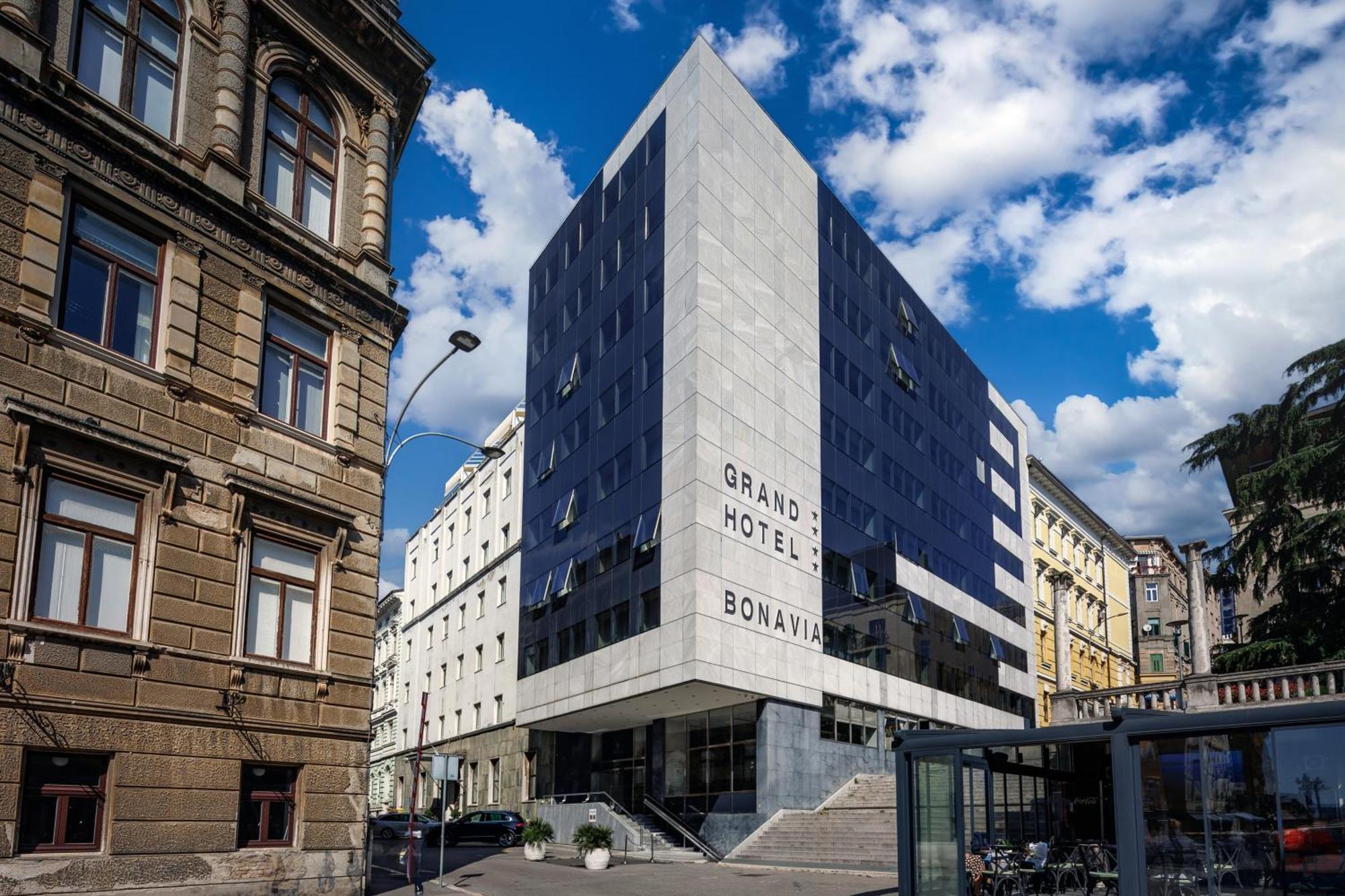 Grand Hotel Bonavia Rijeka Luaran gambar