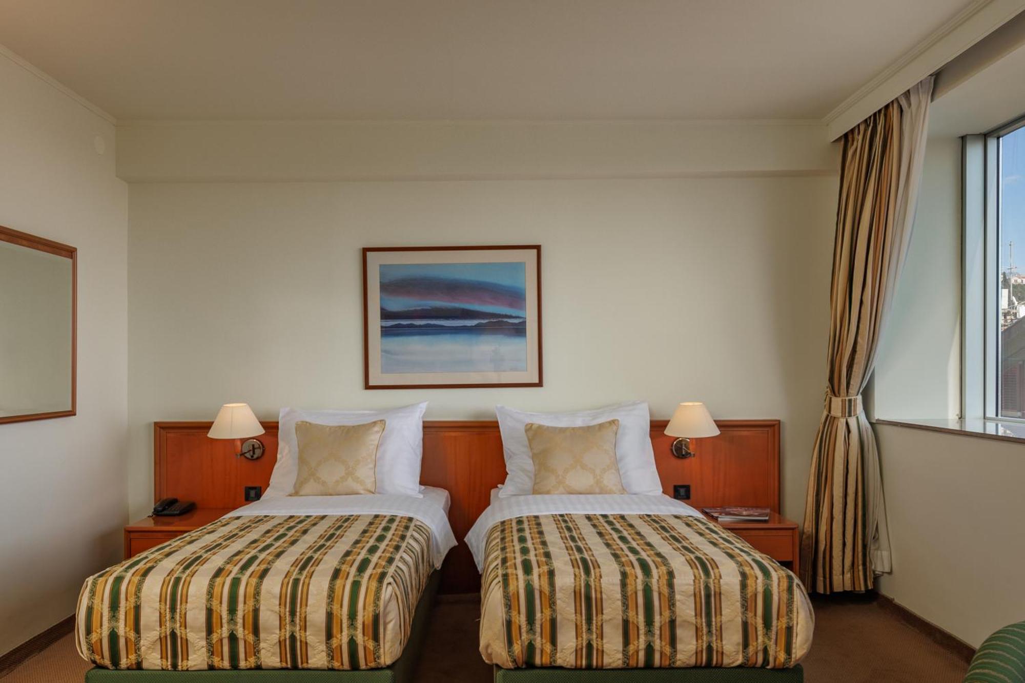 Grand Hotel Bonavia Rijeka Luaran gambar