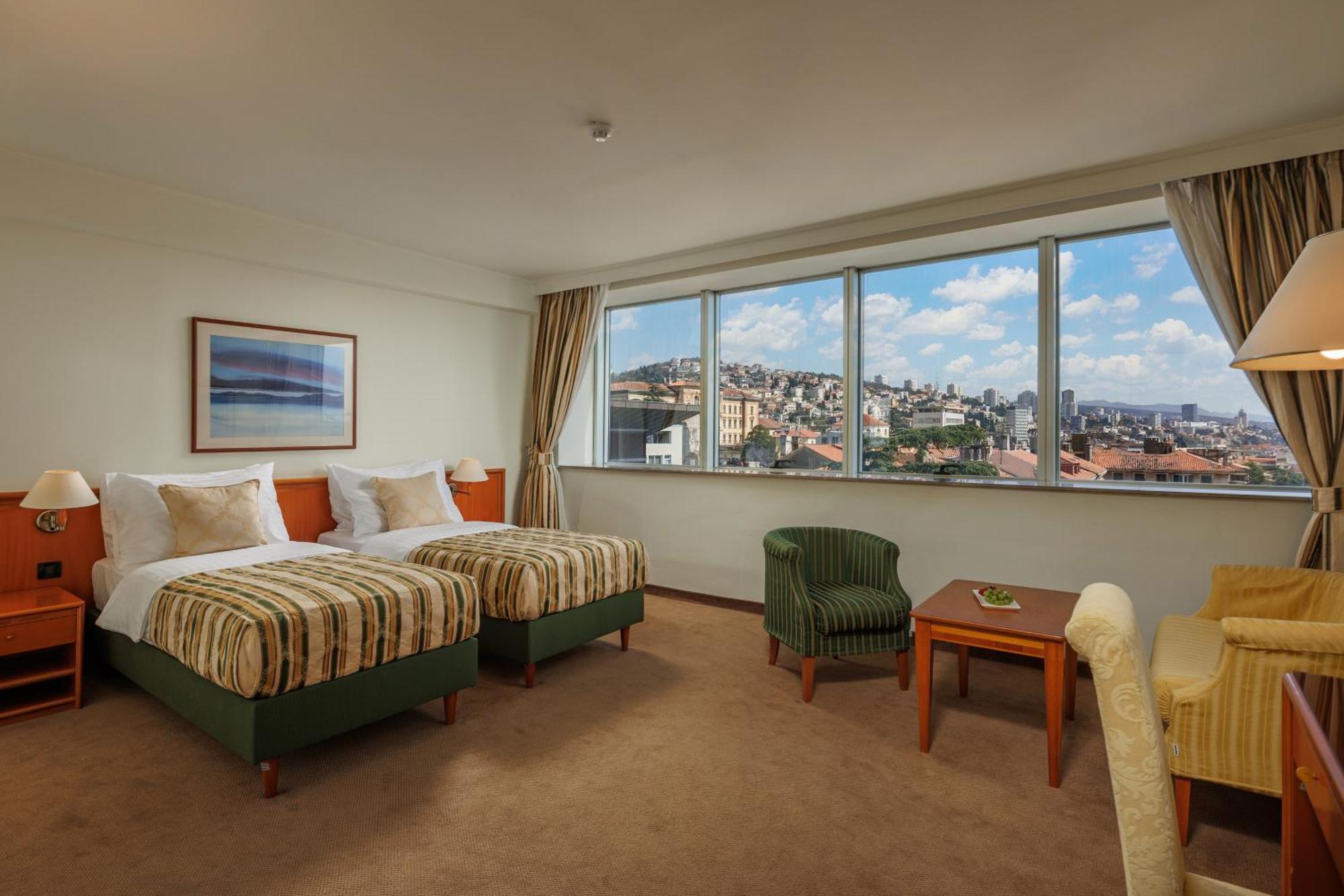 Grand Hotel Bonavia Rijeka Luaran gambar