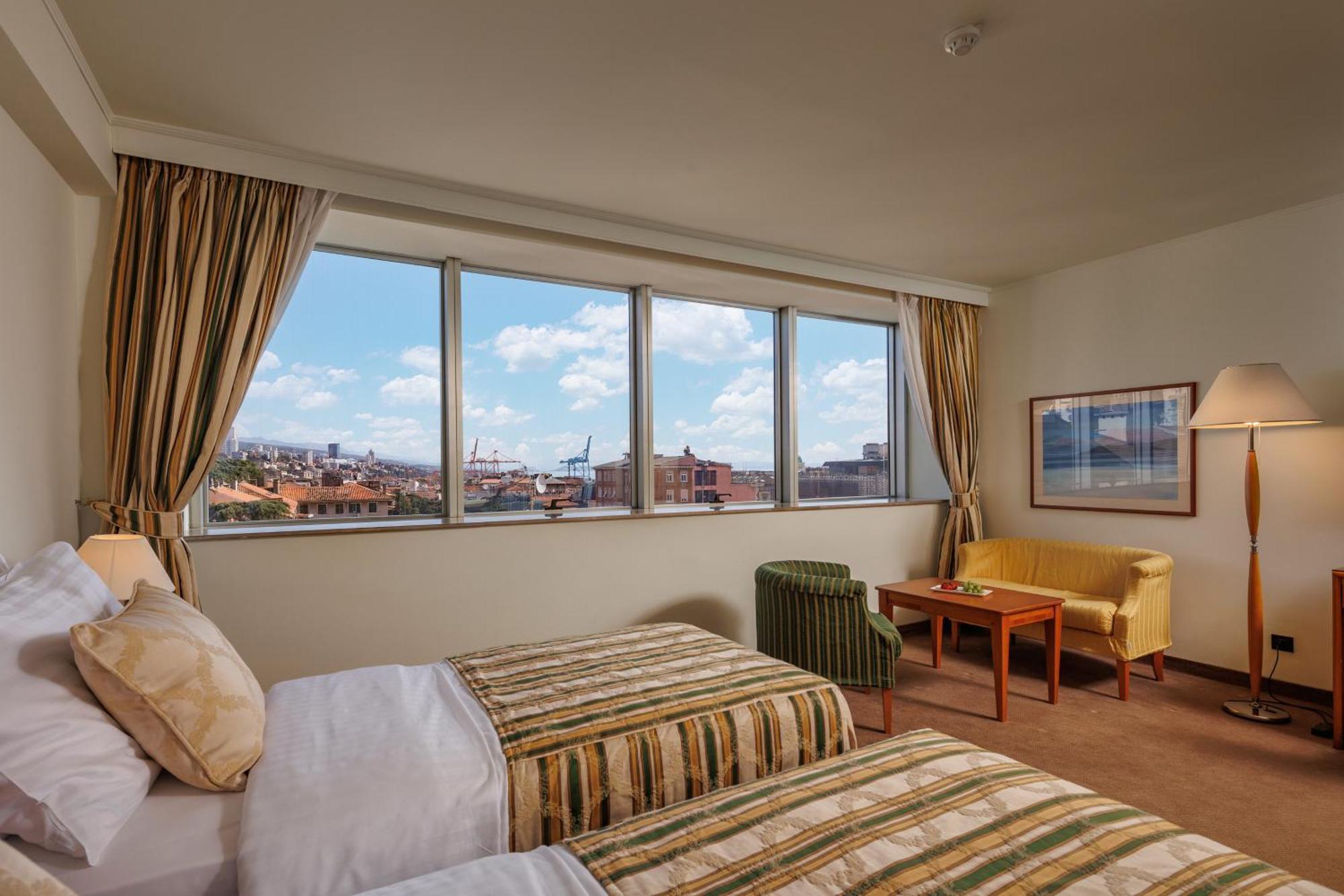 Grand Hotel Bonavia Rijeka Luaran gambar