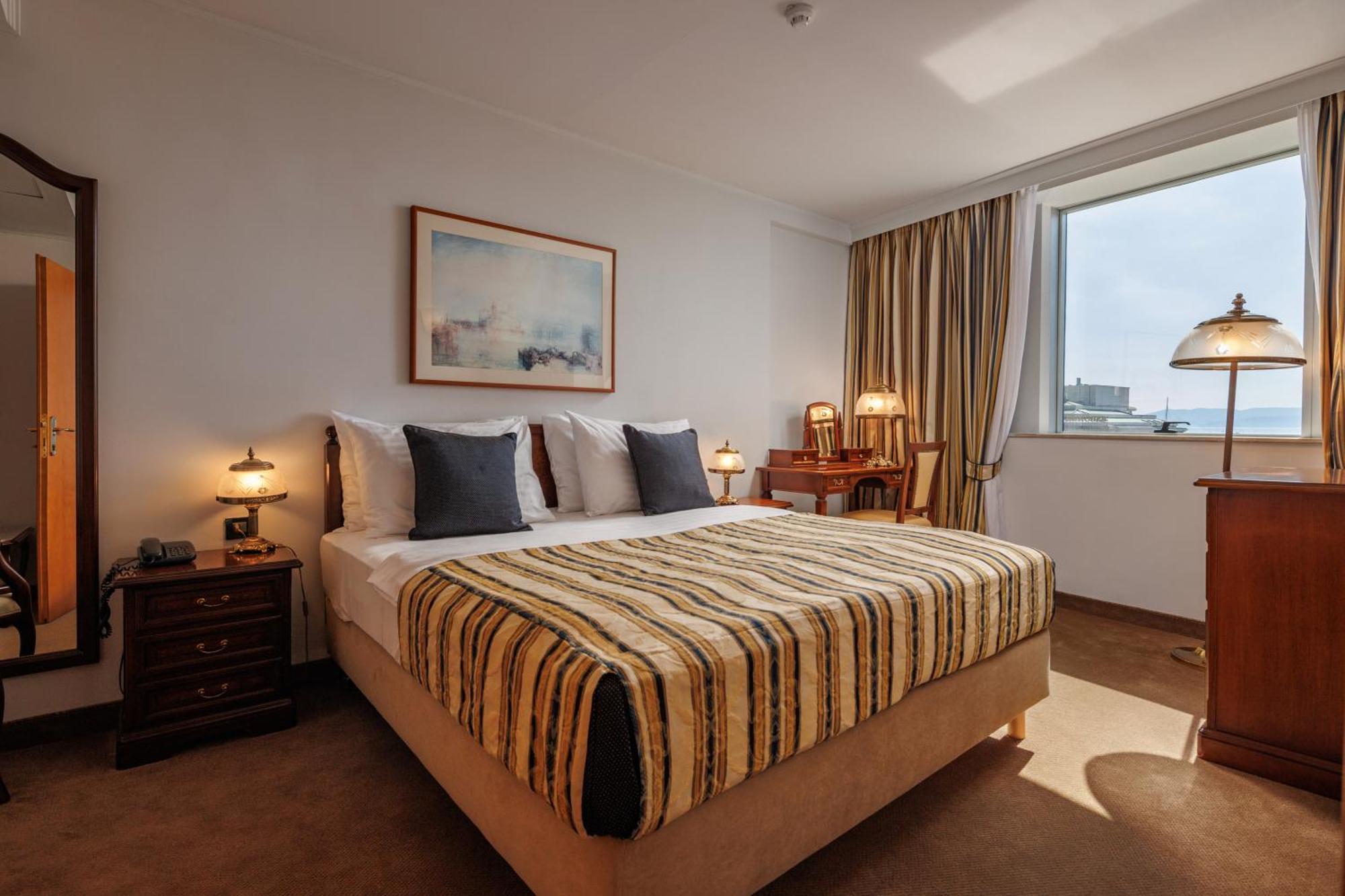 Grand Hotel Bonavia Rijeka Luaran gambar