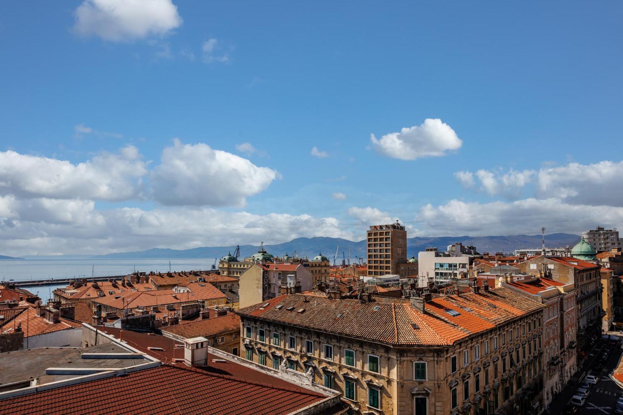 Grand Hotel Bonavia Rijeka Luaran gambar