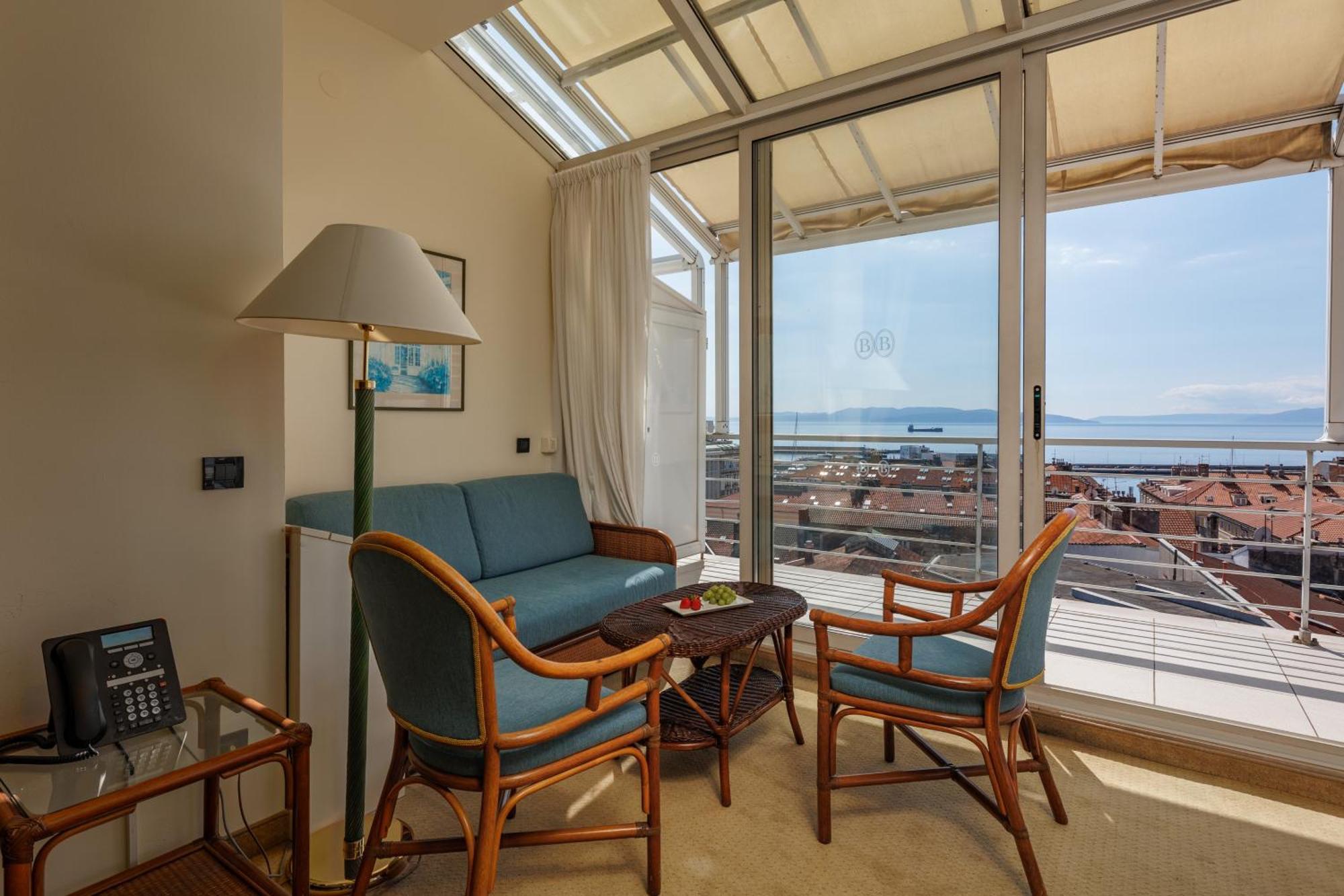 Grand Hotel Bonavia Rijeka Luaran gambar