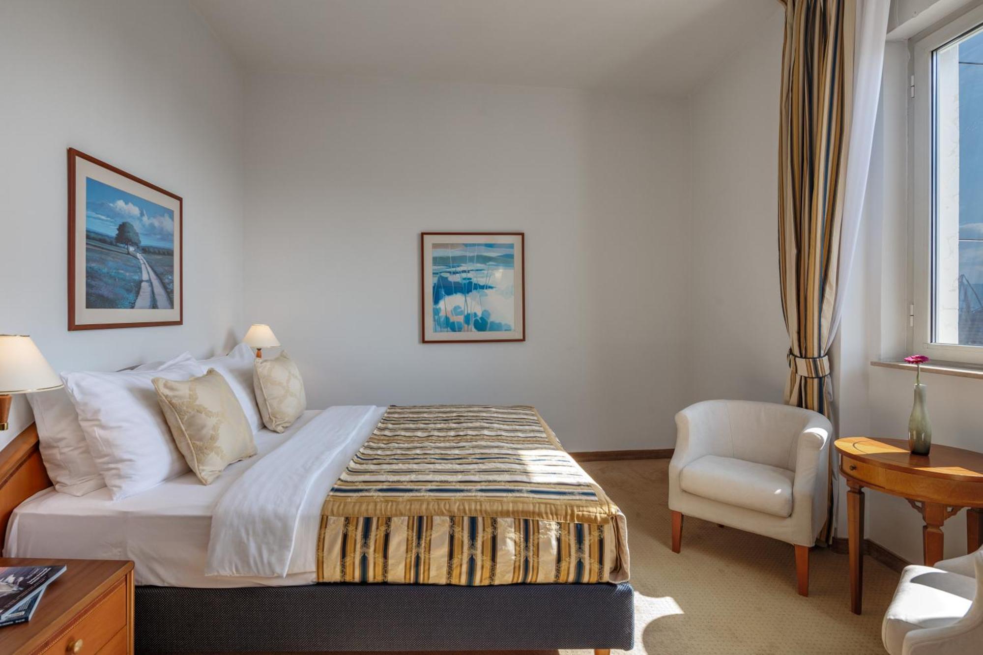 Grand Hotel Bonavia Rijeka Luaran gambar